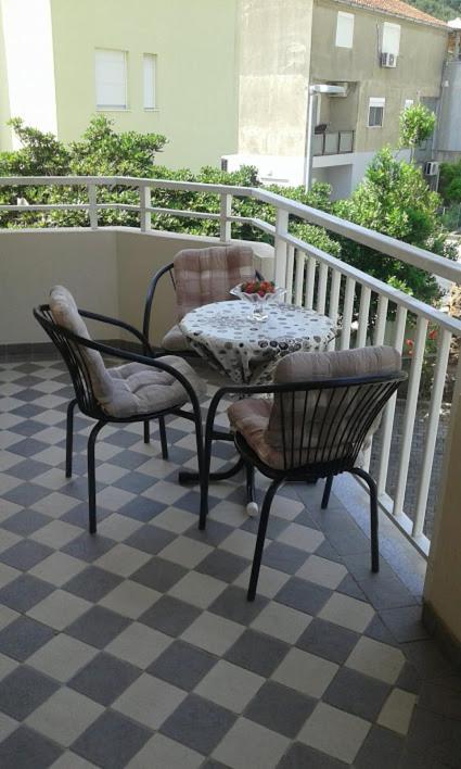 Apartman Loza Клек Екстериор снимка